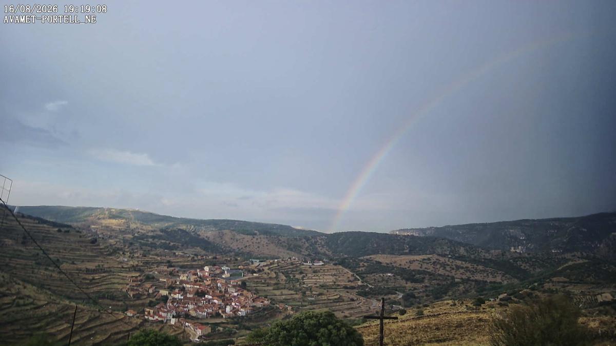 Bonito arcoiris sobre Portell de Morella