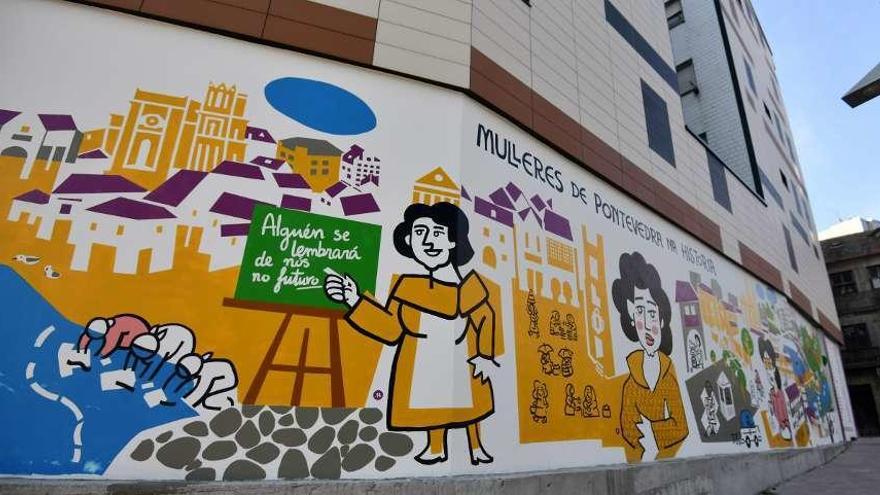 Un mural dedicado a las mujeres de Pontevedra. // Gustavo Santos