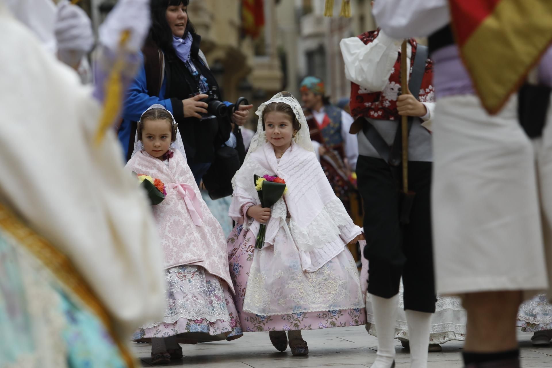 Búscate en el primer día de Ofrenda por la calle Quart (entre las 115.30 y las 17.00 horas)