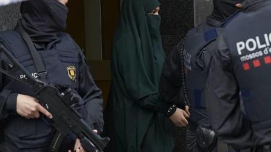 Detenen una jove de 19 anys per gihadisme a Terrassa