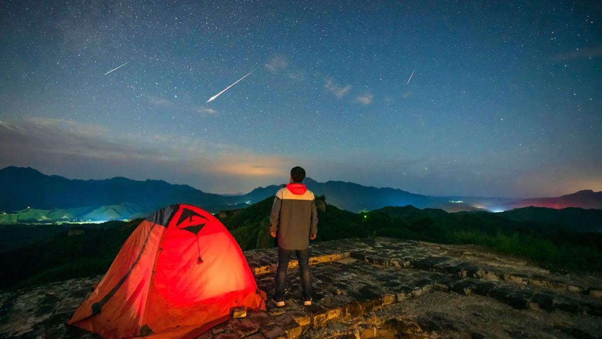 Cinco consejos astrofísicos para disfrutar de la lluvia de Perseidas desde hoy hasta finales de agosto