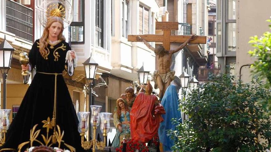 El primer término La Magdalena durante un desfile.