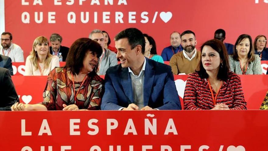 Díaz reaviva su pulso con Sánchez al no avalar las listas del PSOE