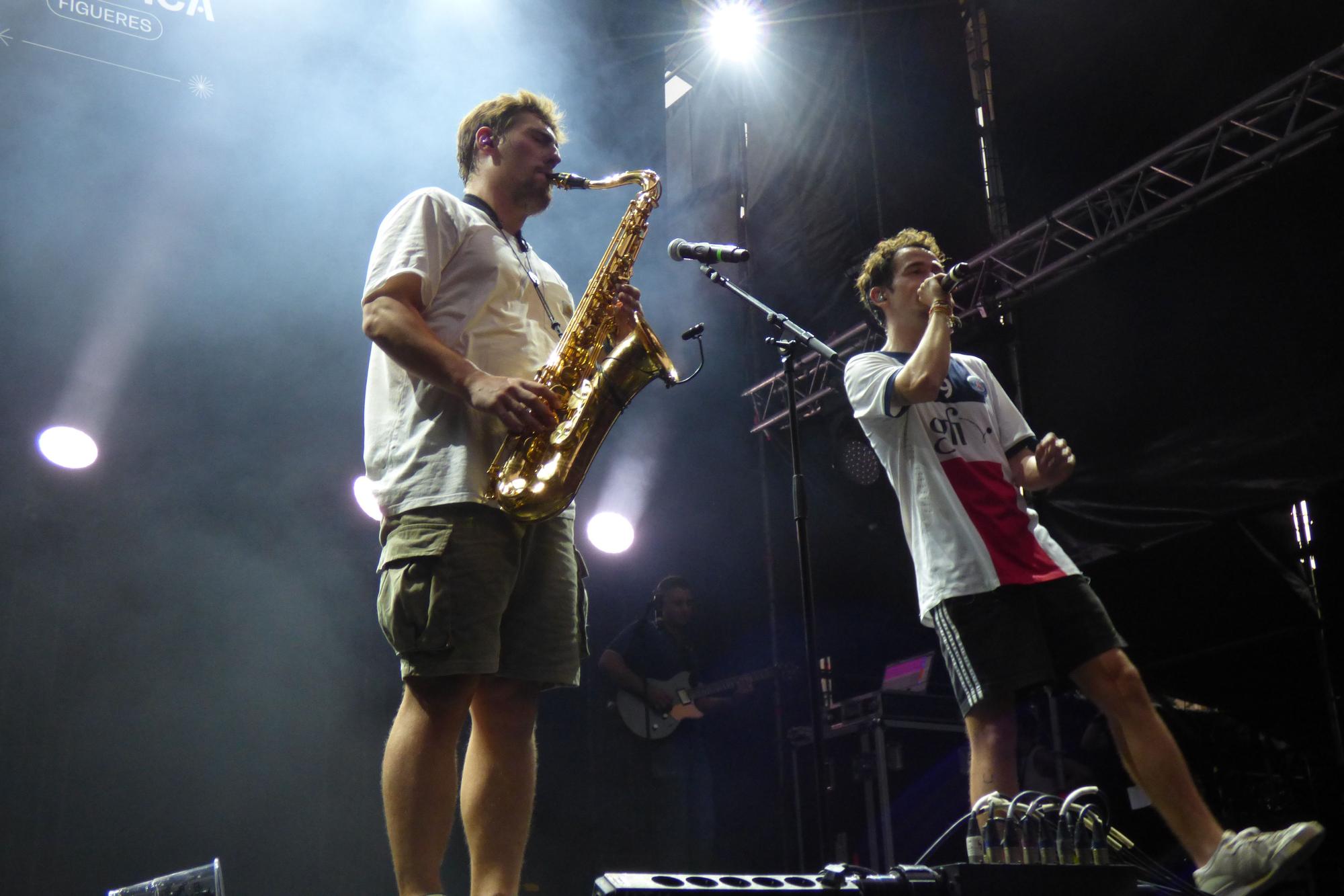 Figueres es desborda amb la tercera nit del festival acústica