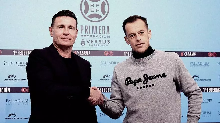 Javi Lara, el toque sutil y el verbo fácil