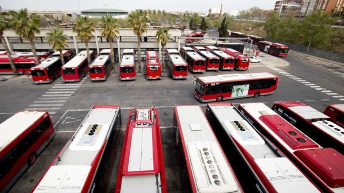Las cocheras de la EMT en València.
