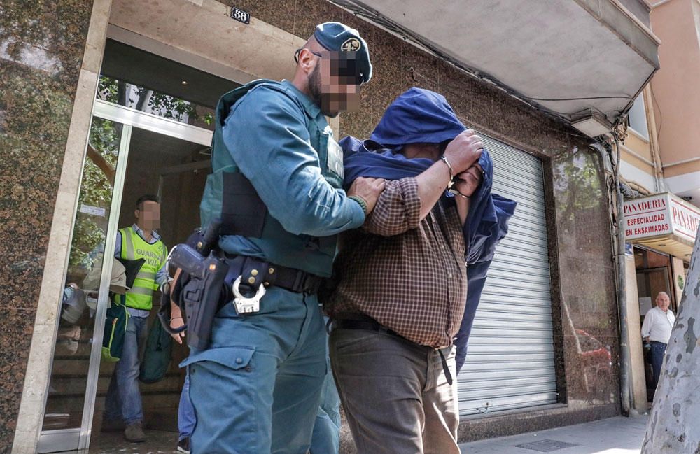 Redada contra la droga en la calle Balmes