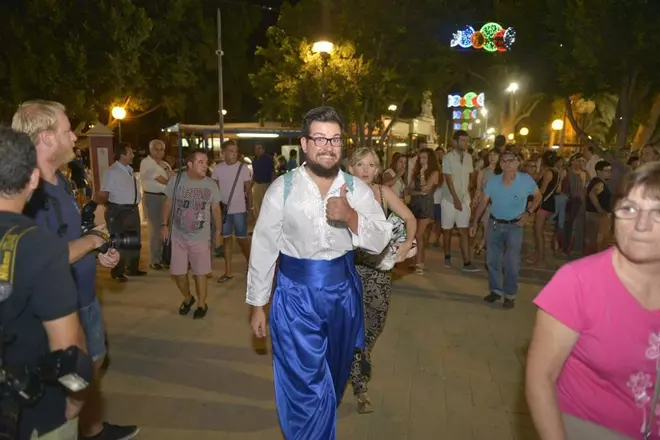 Apertura del campamento de Moros y cristianos