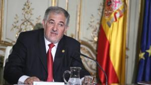 Un ‘discurs d’Estat’, un enuig i acusacions de fer servir el rodet estrenen el mandat de Conde-Pumpido