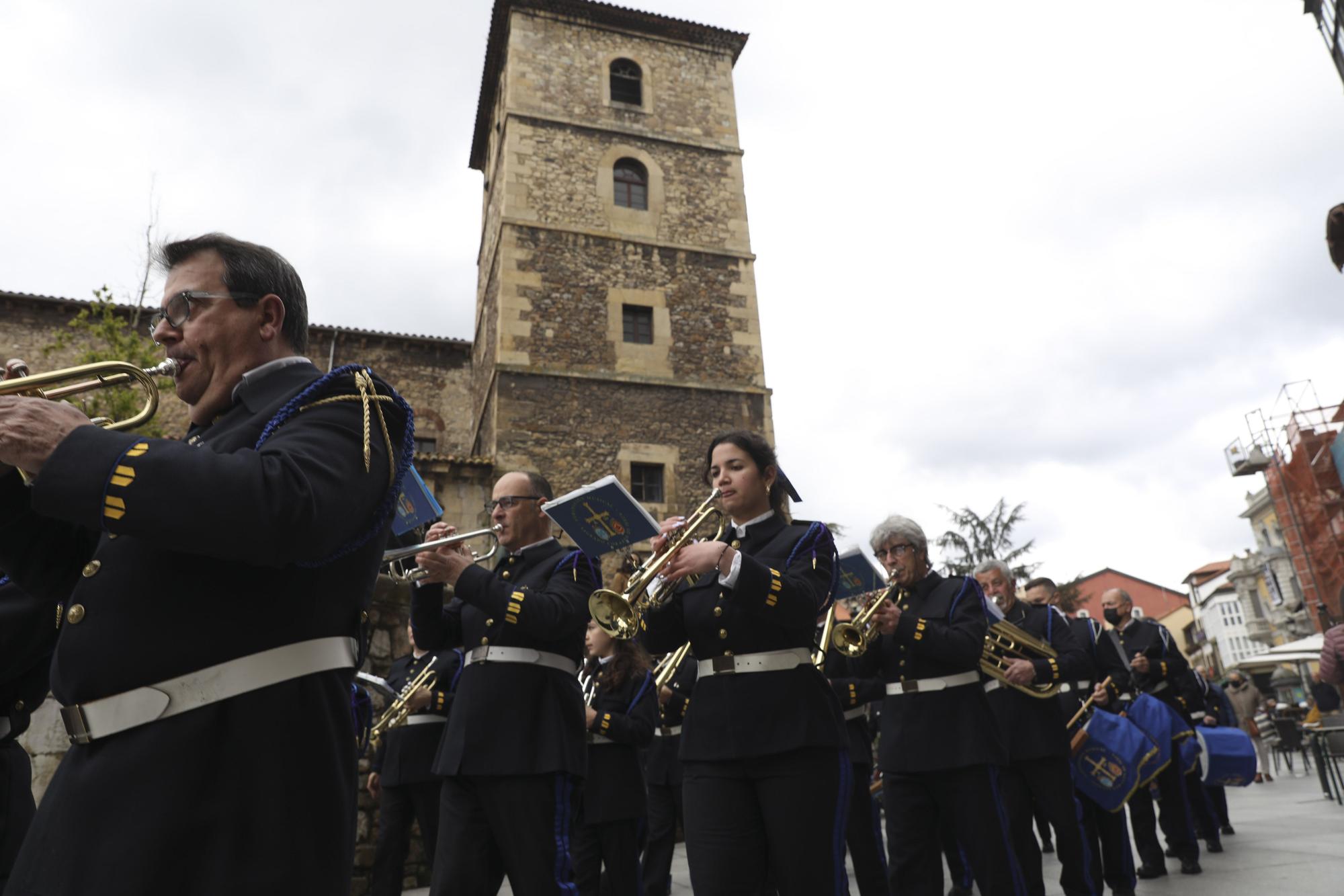 EN IMÁGENES: El pregón en San Nicolás de Bari abre la Semana Santa de Avilés