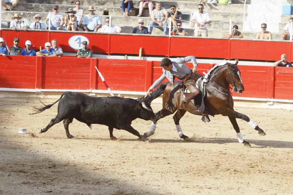 Sergio Galán y Joâo Moura se reparten ocho orejas en Inca