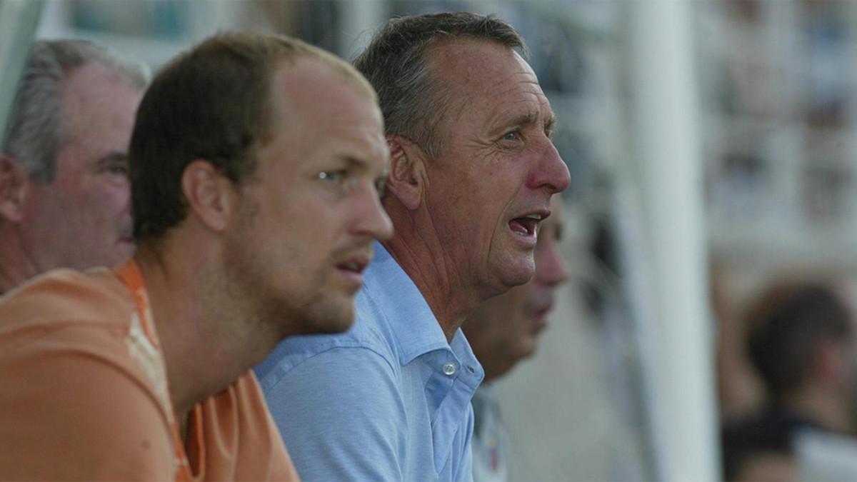 Jordi Cruyff, junto a su padre Johan, en una imagen de archivo