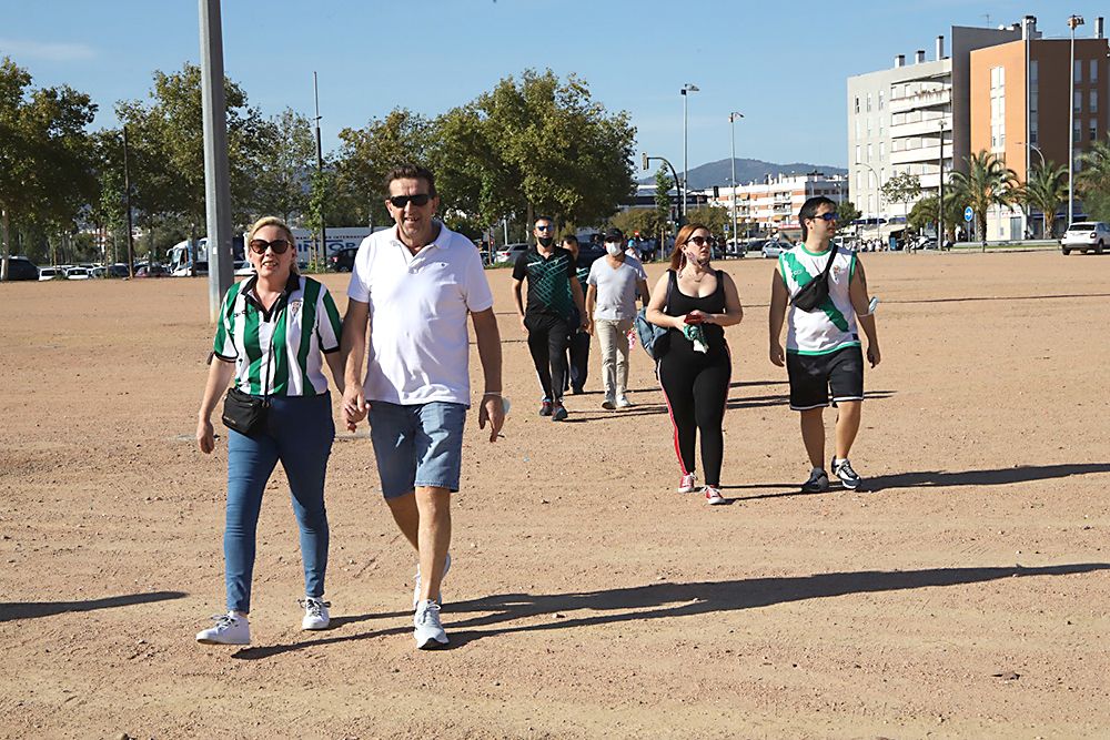 Aficionados asistentes al encuentro Córdoba CF-Don Benito