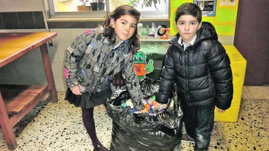 Recogida de tapones en el Colegio Reconquista