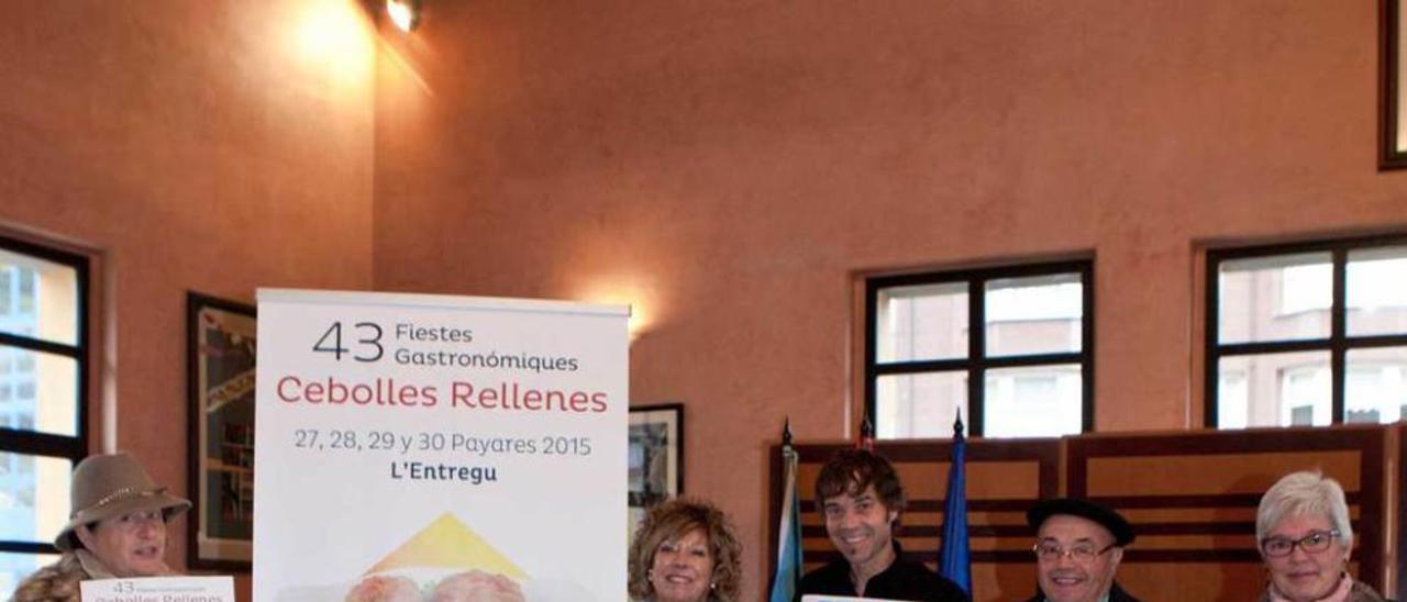 La presentación de &quot;Les Cebolles&quot;, con el cartel que pone 43.ª edición.