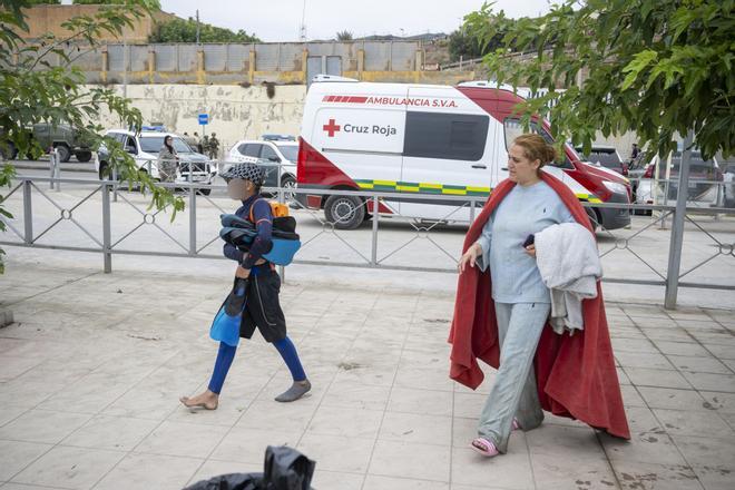 Ceuta recupera la normalidad: los comercios abren y los ceutíes vuelven a la calle