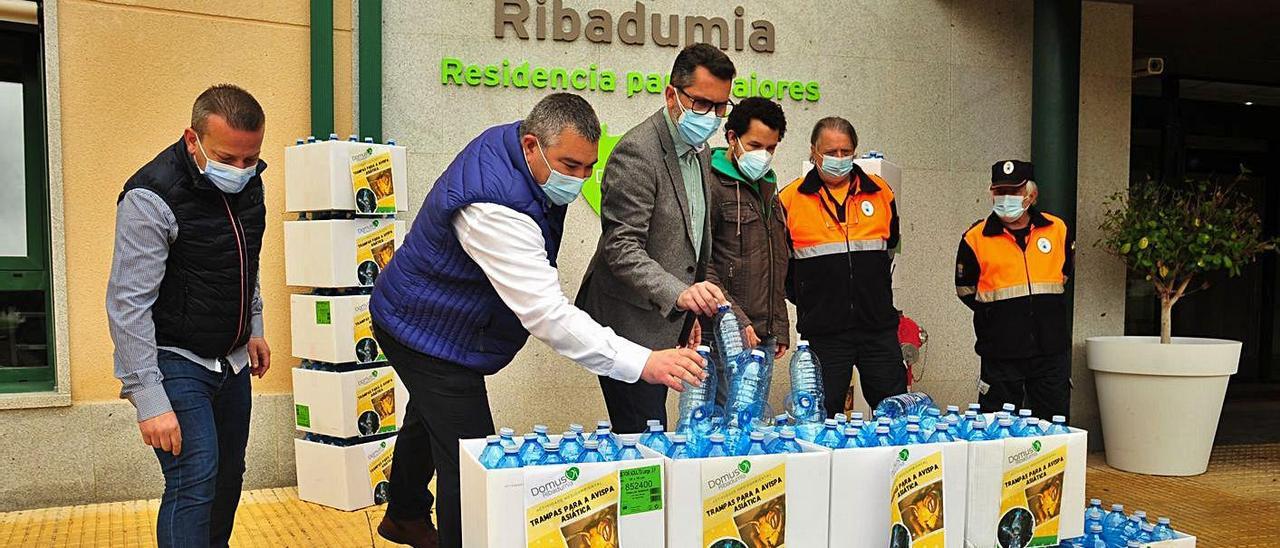 Concello, residencia, colegio y Protección Civil van de la mano en esta iniciativa. |