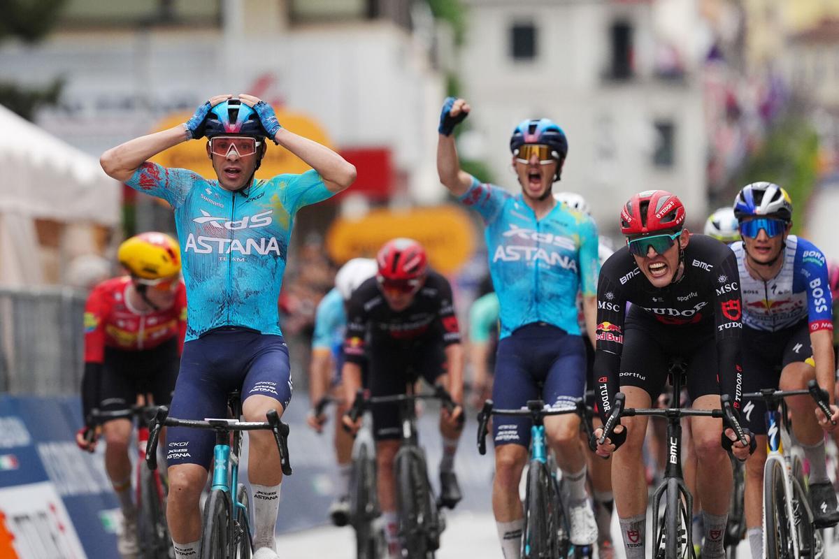 La etapa 2 del Giro de Italia 2026, en imágenes. La etapa 2 del Giro de Italia 2026, en imágenes.