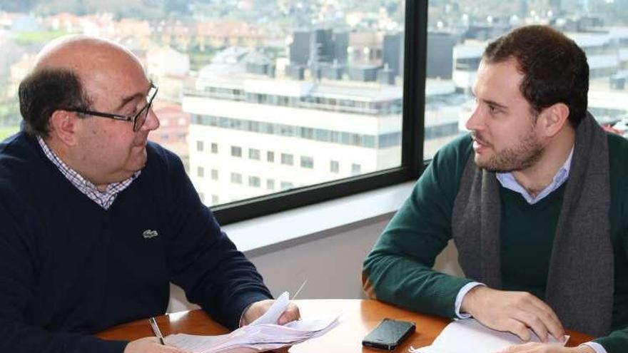 Pérez Ares y Cubela, en la reunión ayer. // FdV