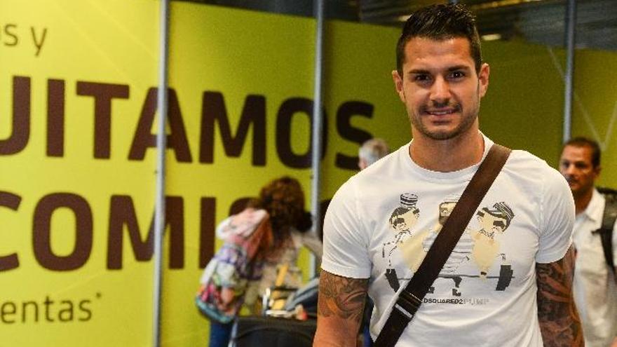 Vitolo, en el Aeropuerto de Gran Canaria.