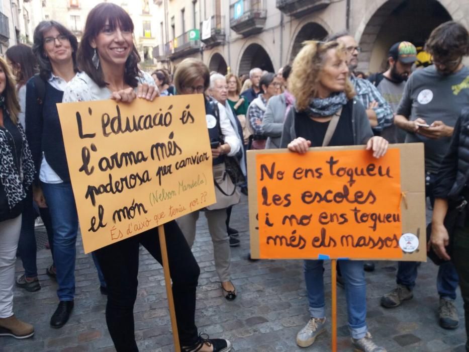 Acte a favor de l''escola catalana a la plaça del Vi de Girona