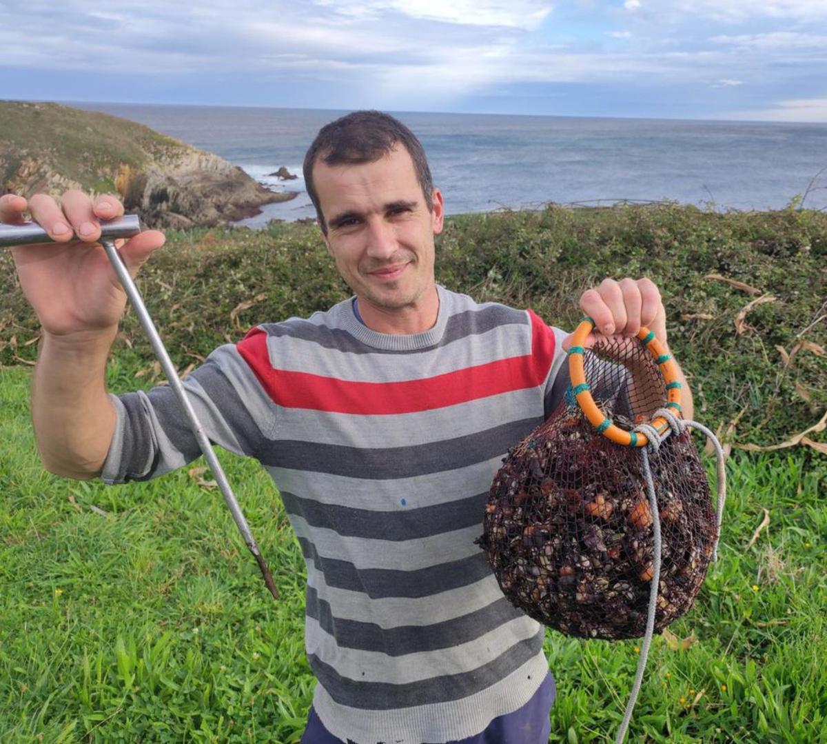 Calidad y buenos precios en el inicio de la campaña del percebe en la comarca