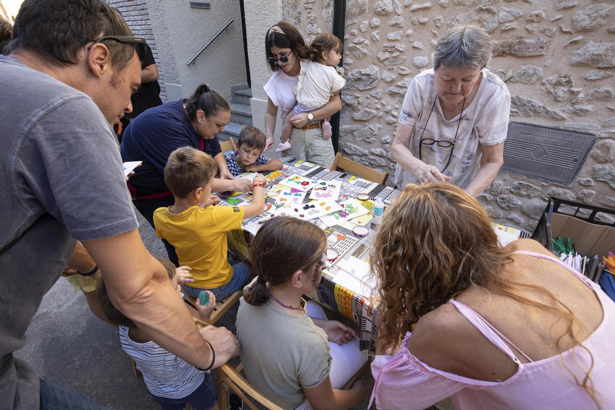 Tots els integrants de la família participaven activament als tallers.