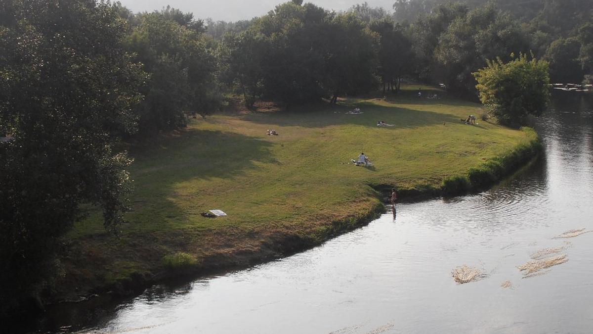 Muere un hombre tras ser rescatado inconsciente del río Ulla en A Estrada