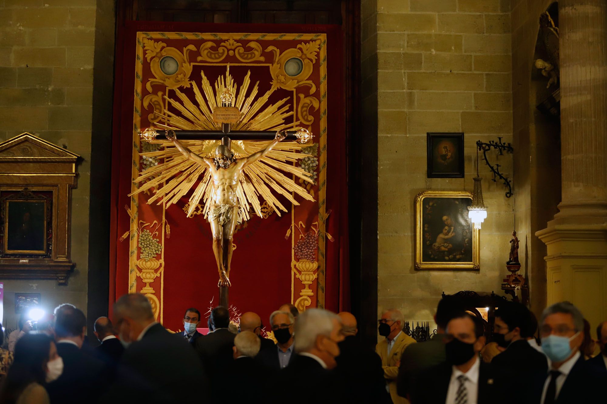 Las imágenes de la exposición 'El Verbo Encarnado' en la Catedral de Málaga