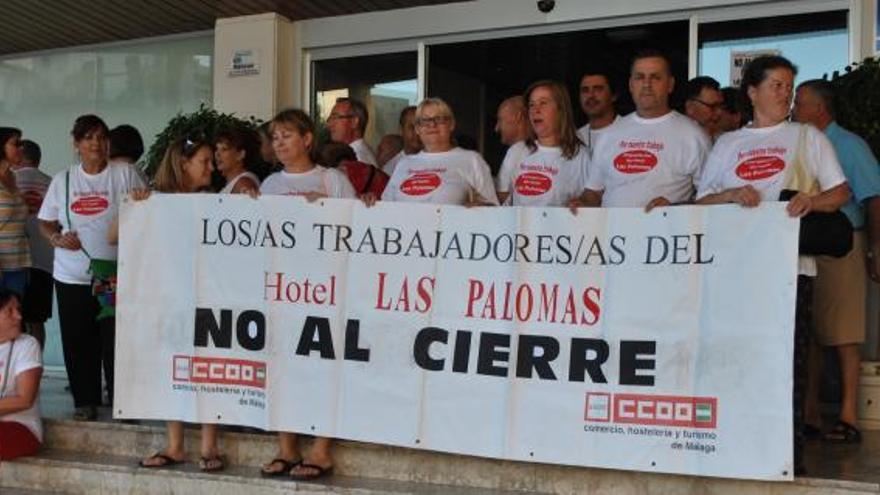 Imagen de archivo del encierro que mantienen los empleados del hotel Las Paloma como protesta ante el Expediente de Regulación Temporal de Empleo presentado por la empresa propietaria.