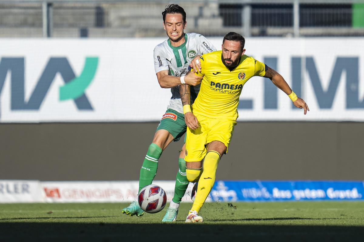 José Luis Morales reapareció con el Villarreal tras su lesión ante el Saint Gallen en Suiza.