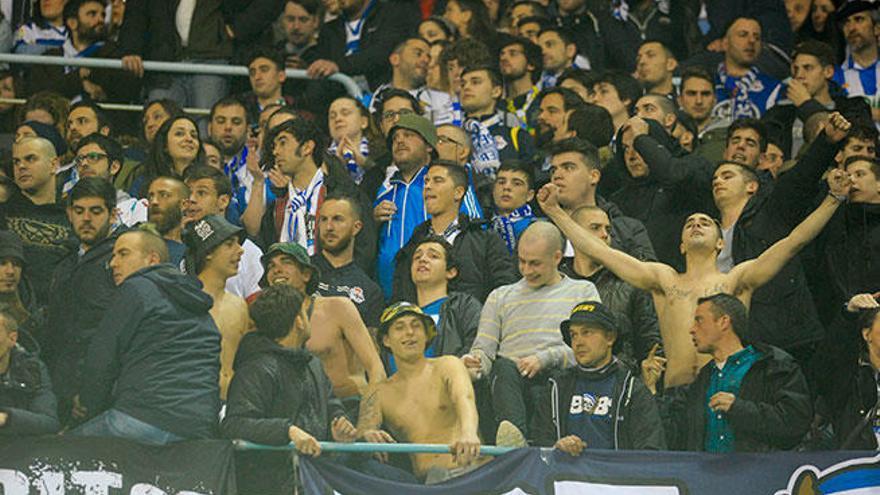 Premio a la ilusión para la hinchada del Dépor en Balaídos