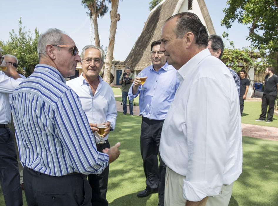 Encuentro entre empresarios y el Consell