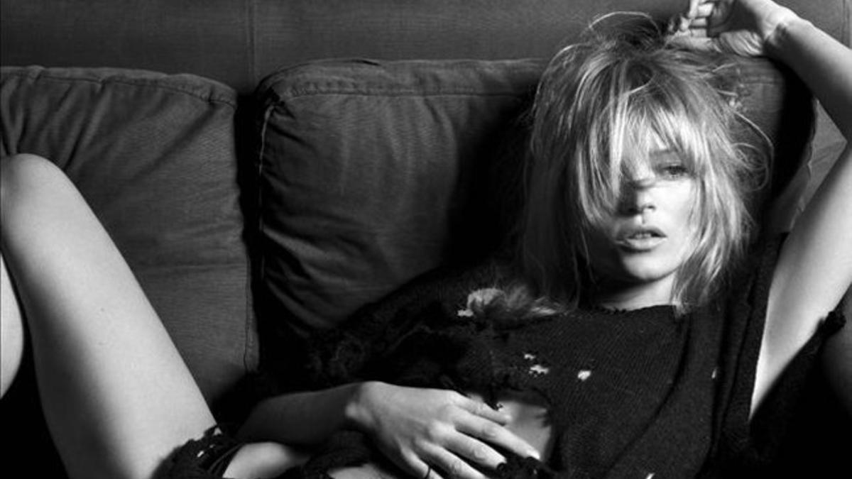 Kate Moss, en una de las fotos del libro.