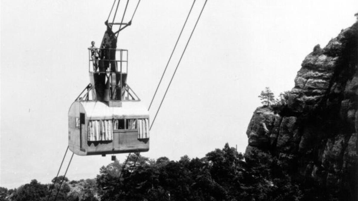 Fotografía histórica del teleférico de Sant Jeroni.