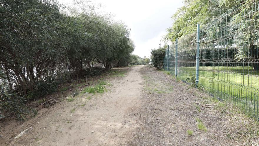 Zona en la que se habilitará el corredor de madera de la senda litoral por el distrito de Las Chapas. | L.O.