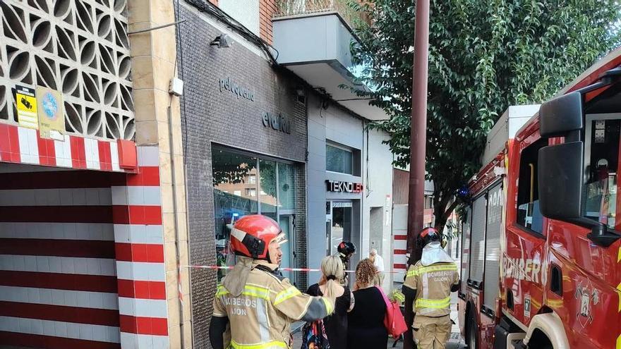Gran susto en una peluquería de El Llano por un conato de incendio