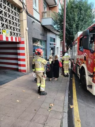 Gran susto en una peluquería de El Llano por un conato de incendio