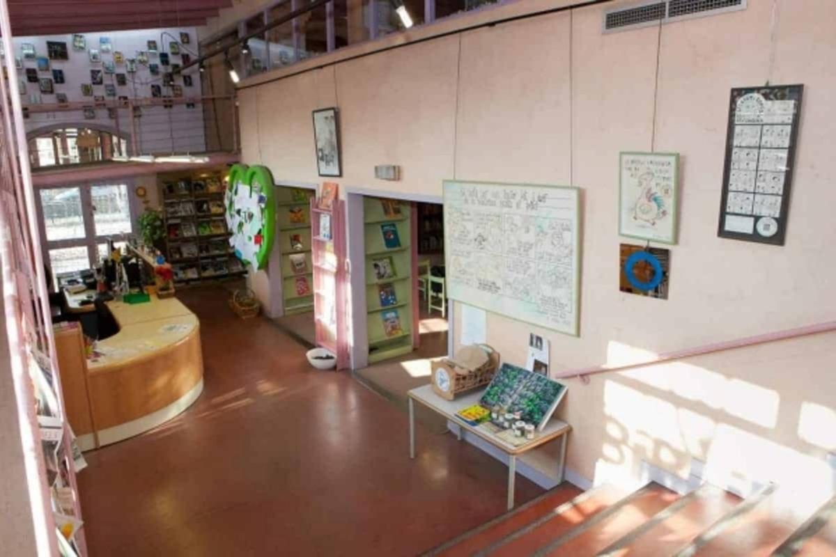 biblioteca-can-butjosa-1441796895 biblioteca-can-butjosa-1441796895