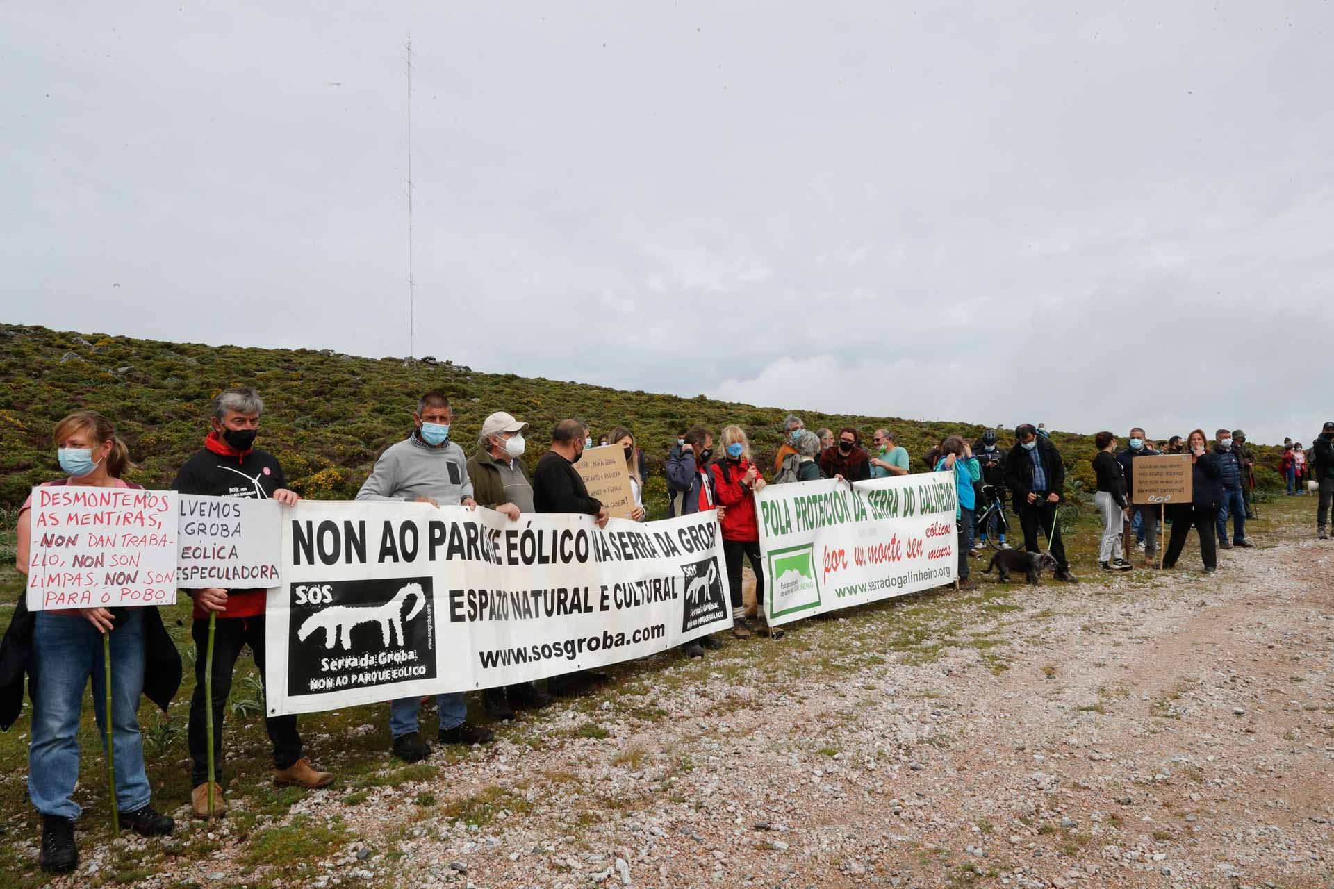 Marcha contra los parques eólicos en A Groba