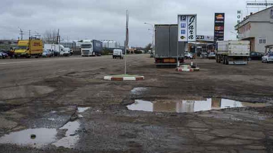 El Ayuntamiento urge la reparación de la antigua carretera de Madrid