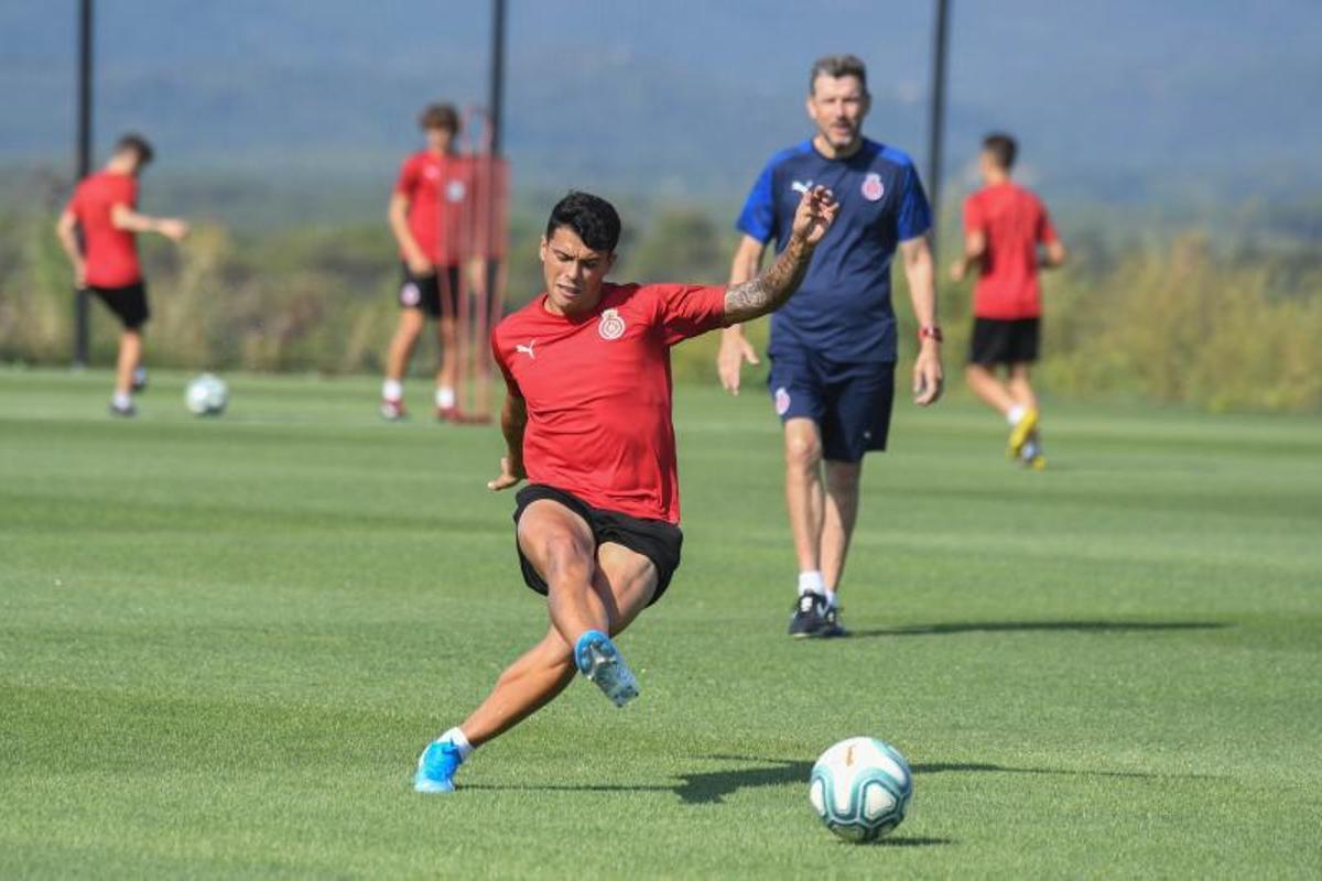 Porro, en un entrenament amb el primer equip del Girona l'estiu de 2019