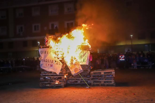 Fotogalería | Las Candelas abren la programación del Carnaval de Badajoz 2026