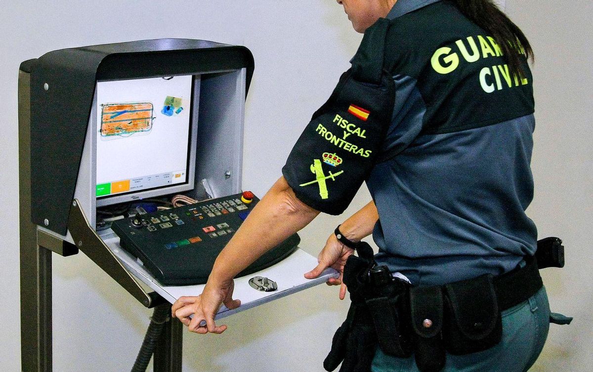 Els decomisos de droga a l’aeroport creixen de 303 a 1.600 quilos en mig any Els decomisos de droga a l’aeroport creixen de 303 a 1.600 quilos en mig any