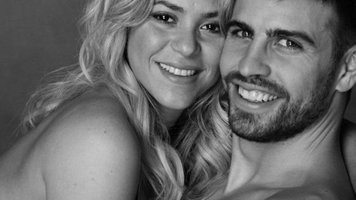 Shakira y Piqué, en una imagen que ha distribuido la cantante a través de su cuenta de Twitter.