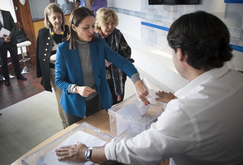 Votación de los afiliados del PP en Canarias