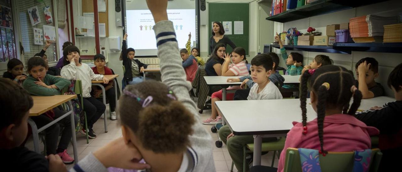 Imagen de archivo de una escuela de Barcelona.