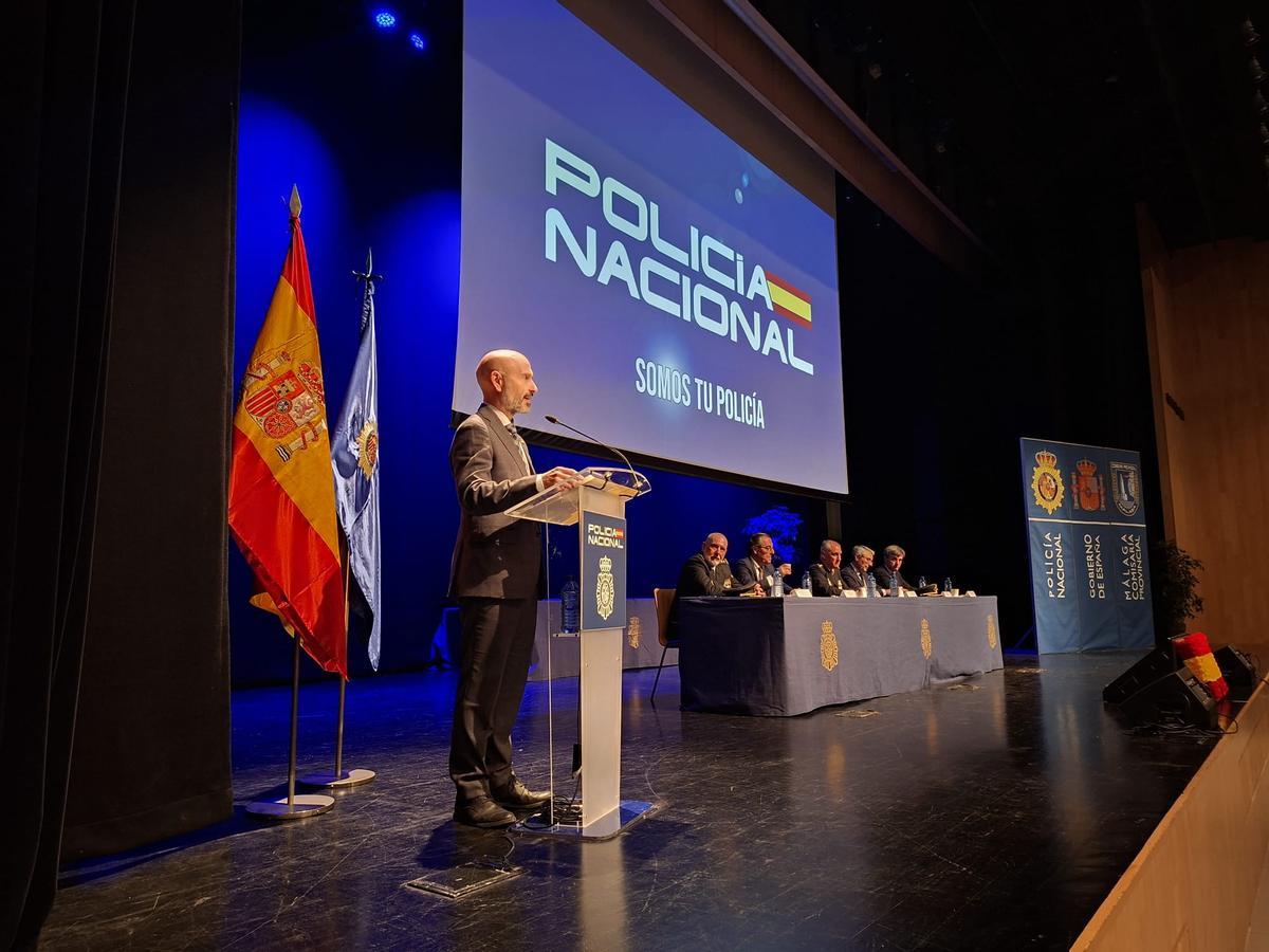 El subdelegado del Gobierno en su intervención durante el aniversario de la Policía Nacional