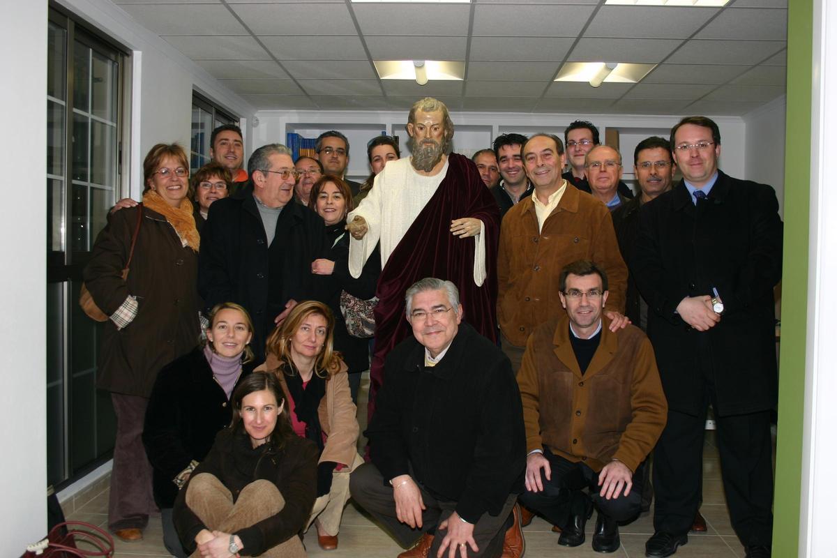 San Judas Tadeo después de restaurado y la J. D. Cofradía Ecce Homo.