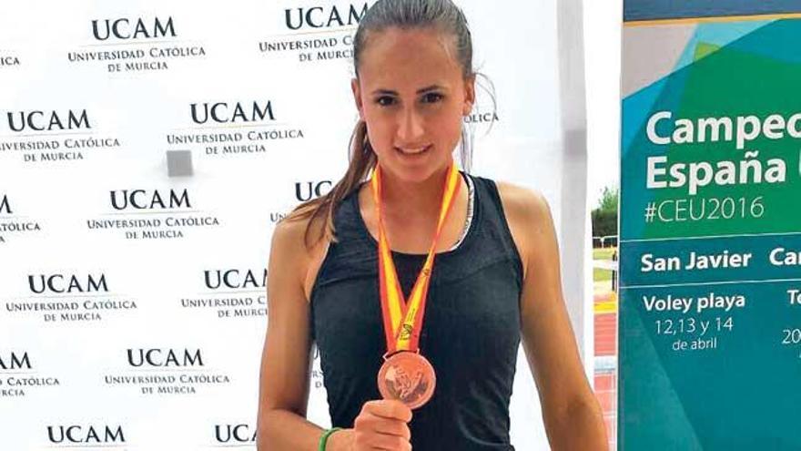 Este fin de semana se celebró el campeonato de España universitario y la atleta mallorquina Maria Quetglas consiguió la medalla de bronce en los 100 metros lisos.